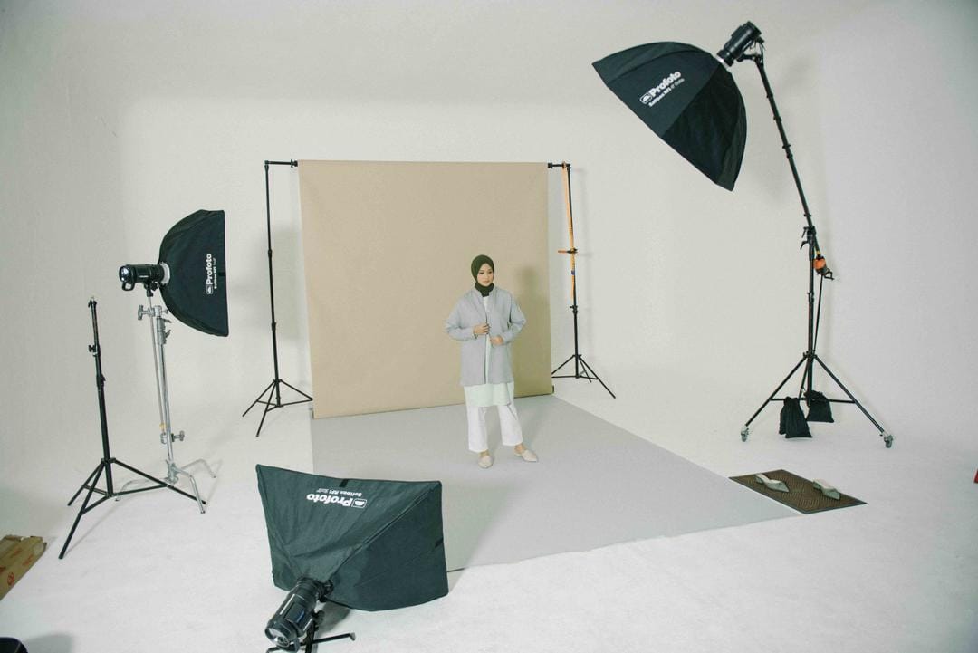 Di Balik Layar UNIQLO MODEST WEAR MANUAL Styled by Ayudia C