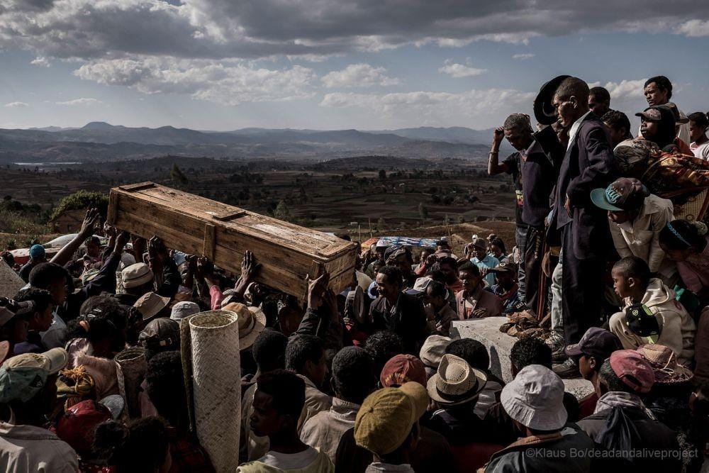 deadandaliveproject.com