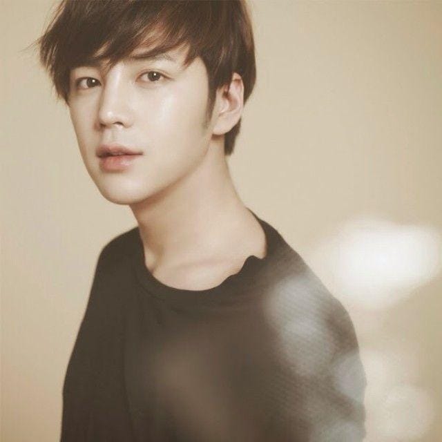 instagram.com/janggeunsuk