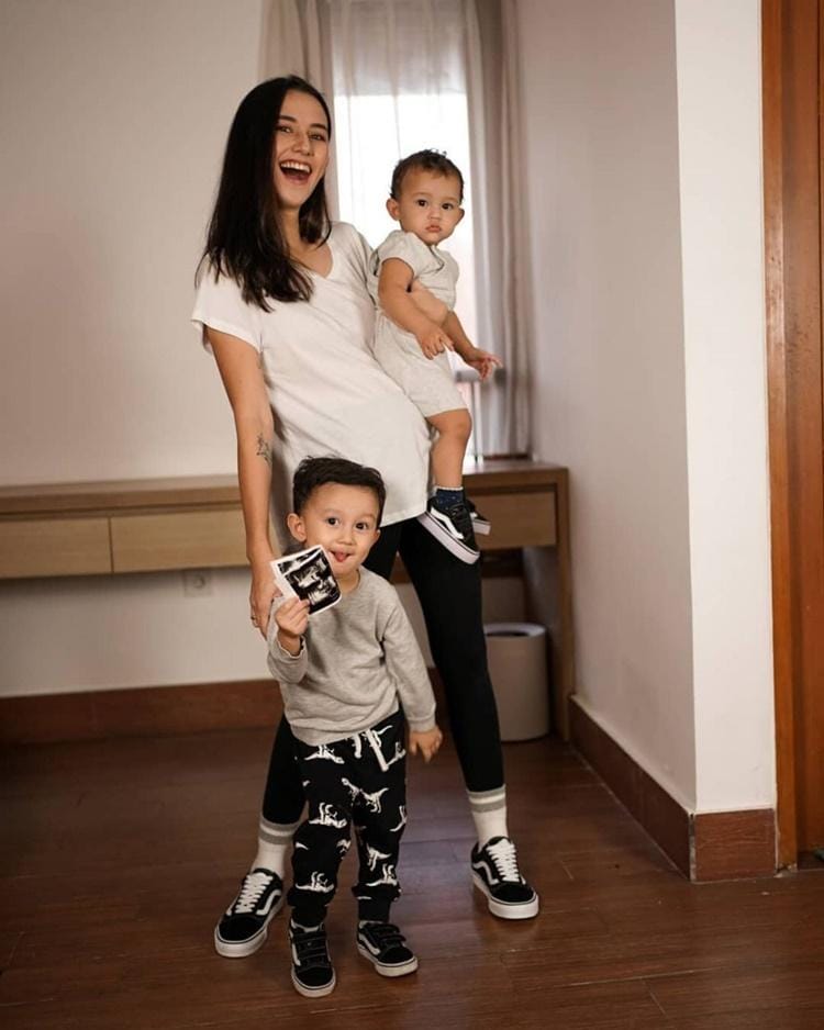 Instagram.com/dahliachr