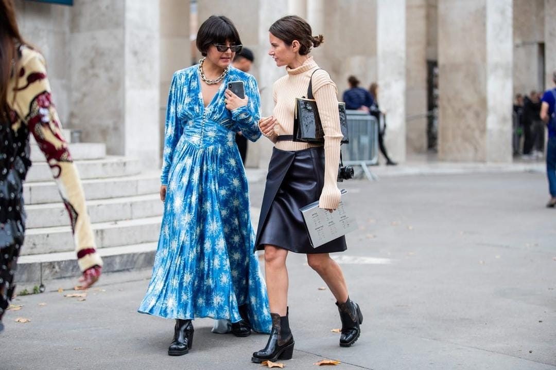 Saatnya Tampil Edgy! Ini Cara Padu-padan Pakaian dengan Ankle Boots