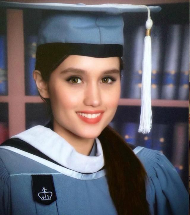 Instagram.com/claurakiehl