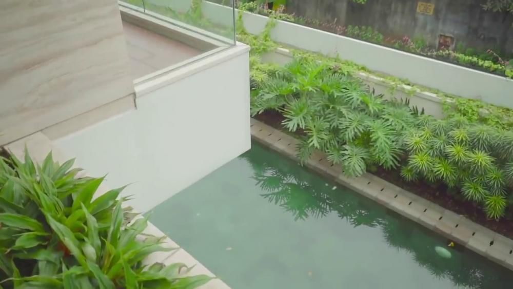 Youtube.com/dewi perssik real