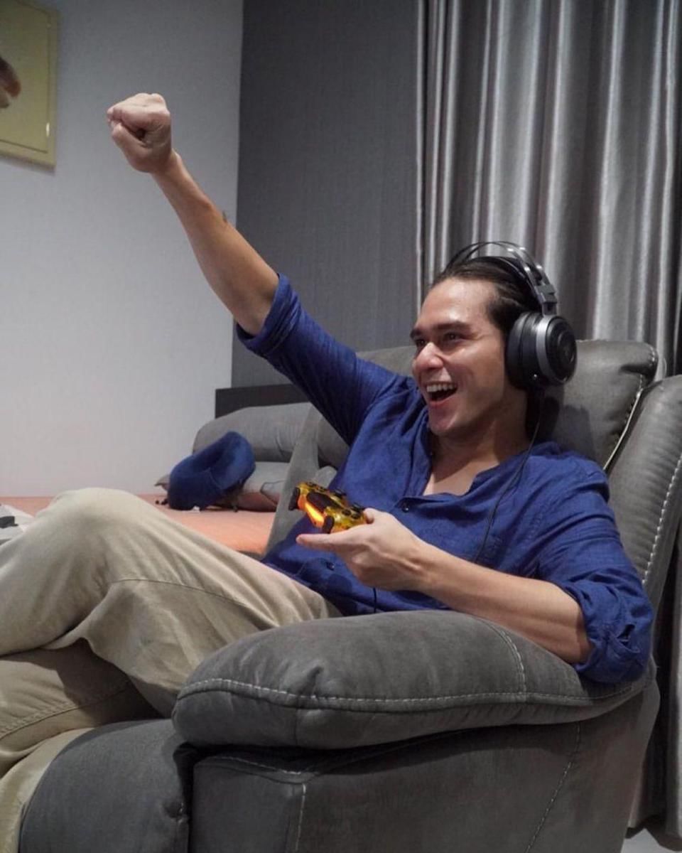 instagram.com/azofrangga