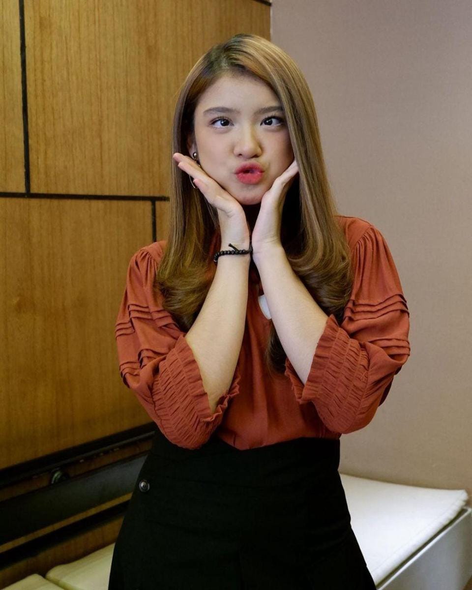 instagram.com/tiaraandini