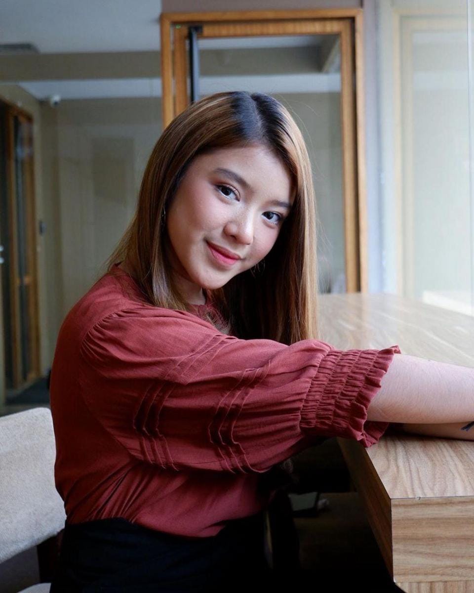 instagram.com/tiaraandini