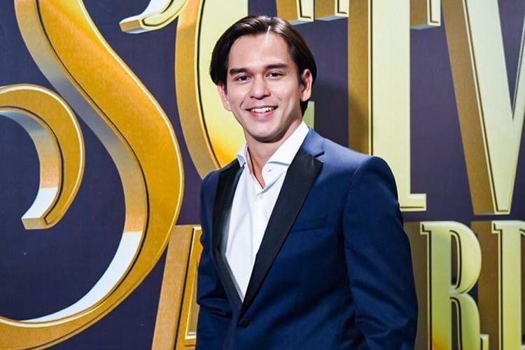 Instagram.com/azofrangga