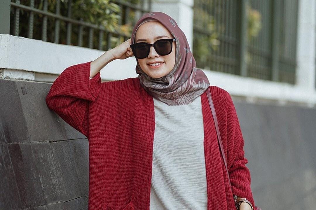 Tips Memakai Kerudung Motif, Gaya Kasual hingga Tabrak Motif