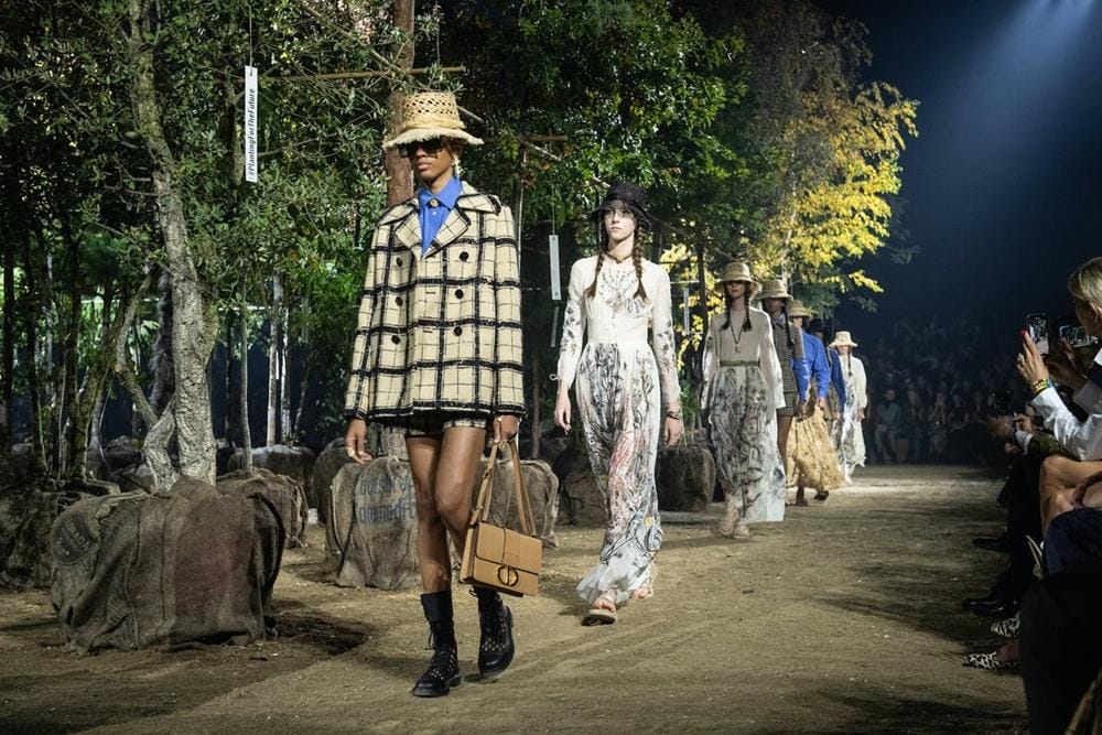 lofficielusa.com