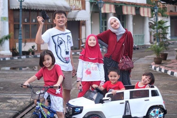 instagram.com/@zaskiadyamecca