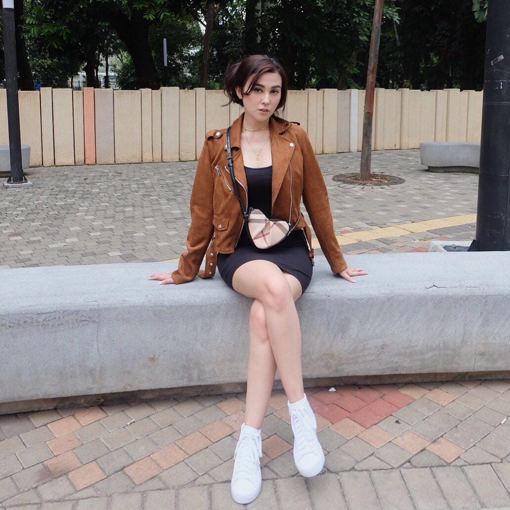 Instagram.com/vicymelanie