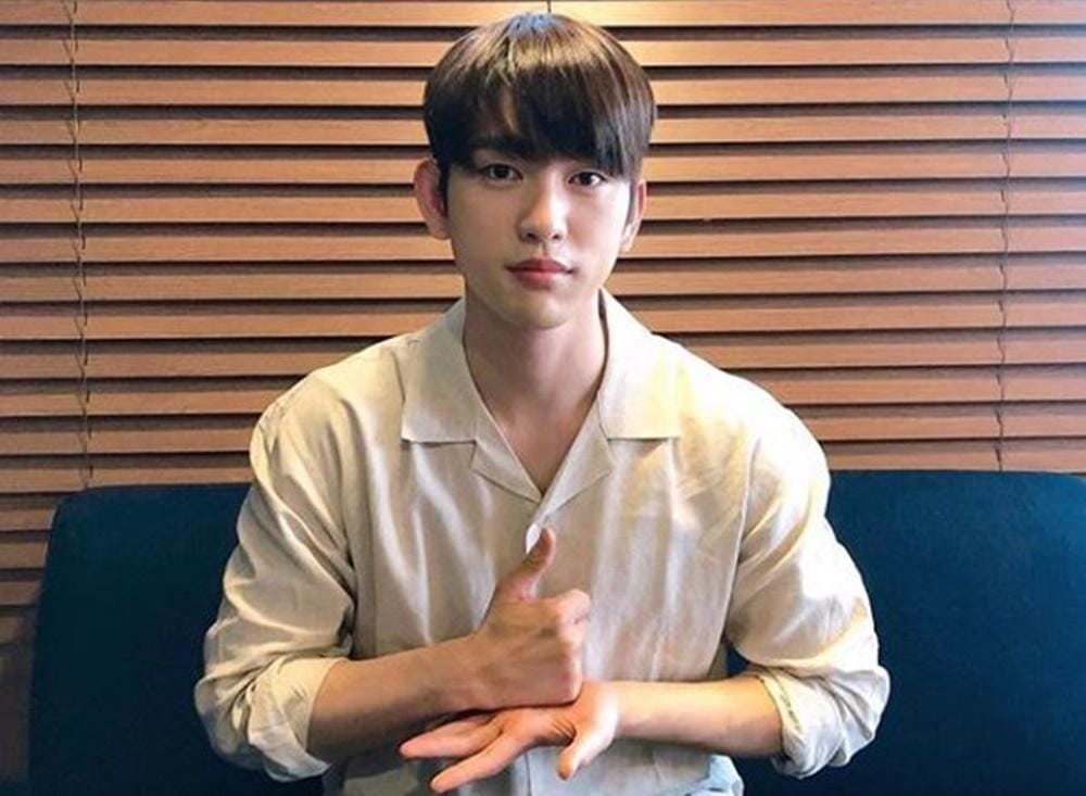 Instagram.com/jinyoung_0922jy