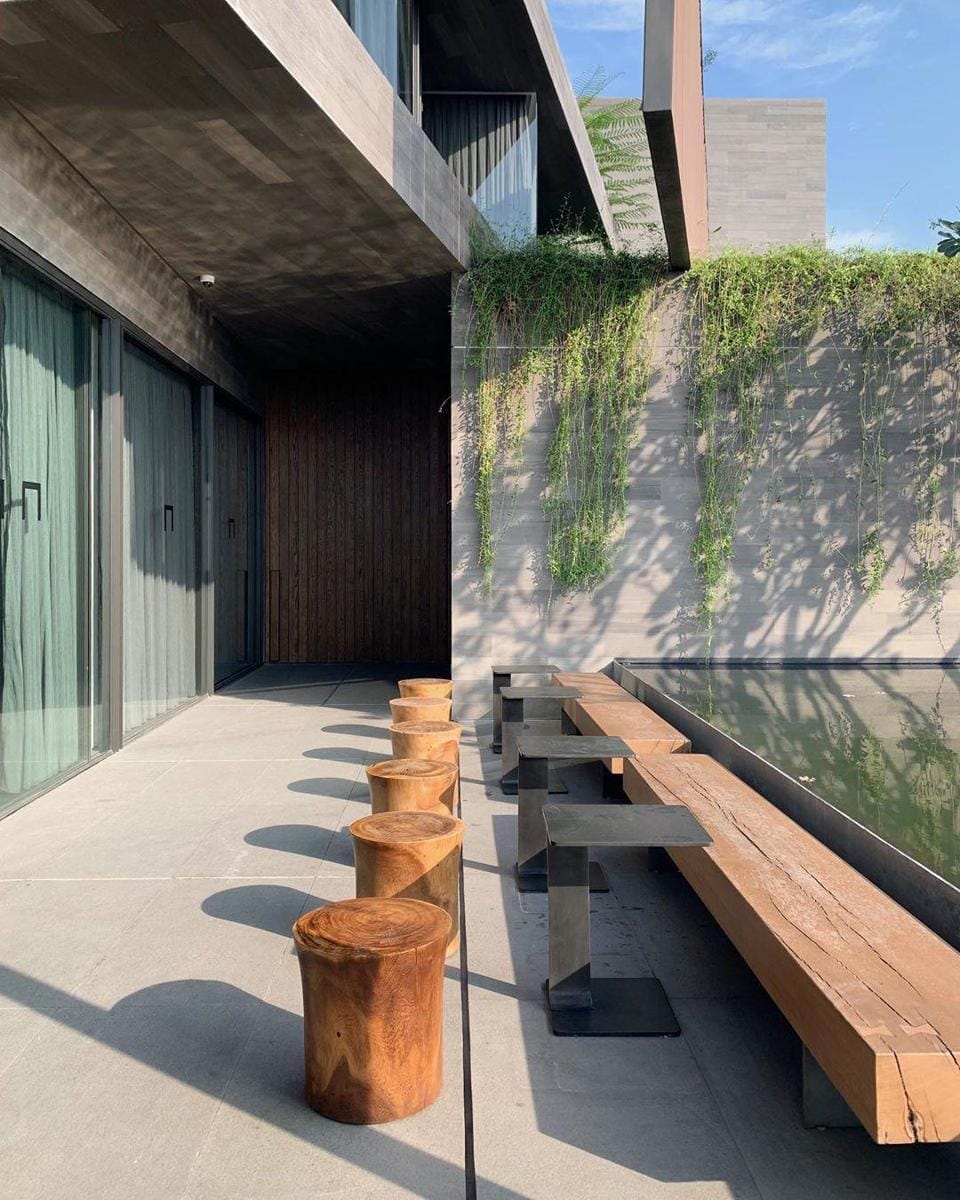 instagram.com/ rositajalanjalan