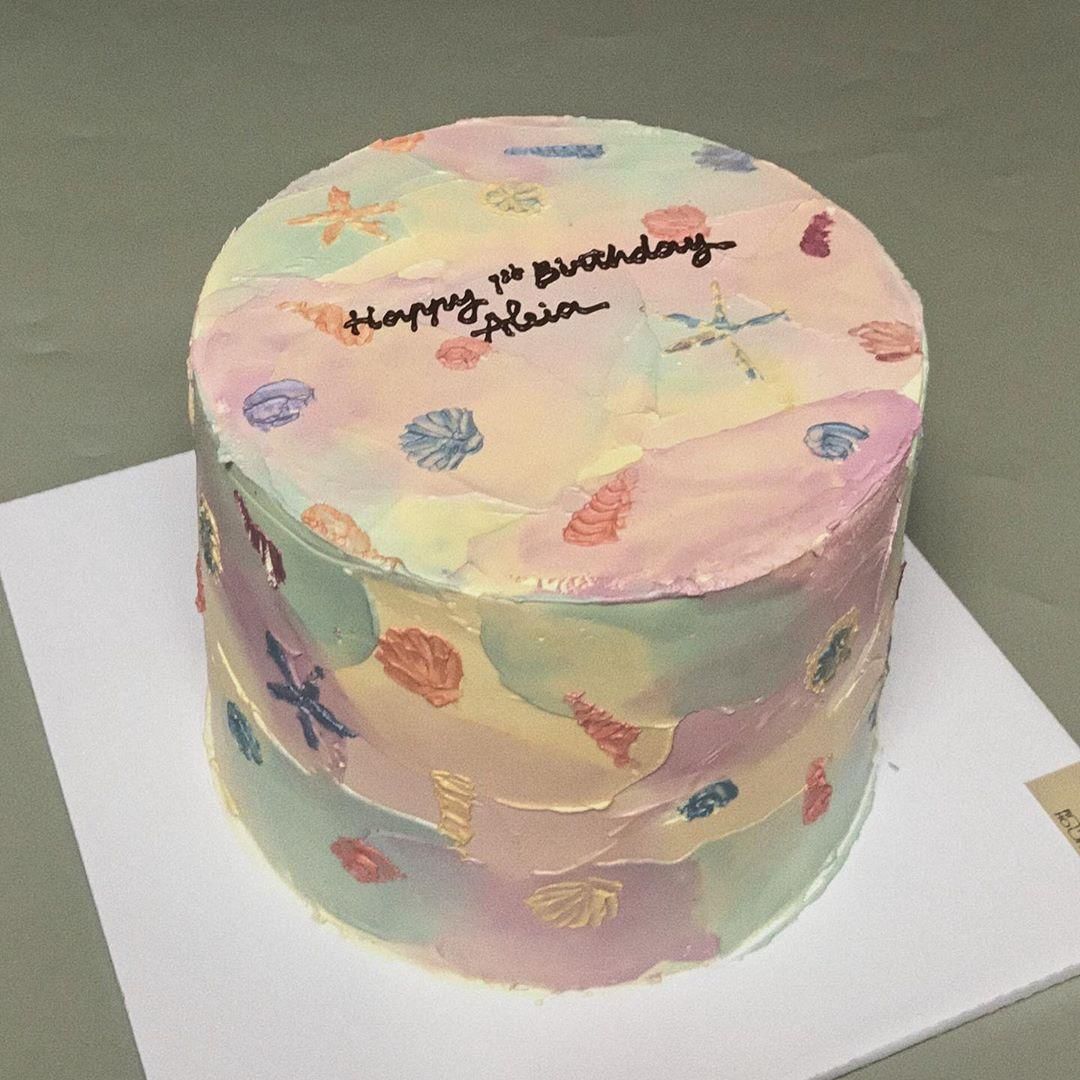 instagram.com/ warmhour__