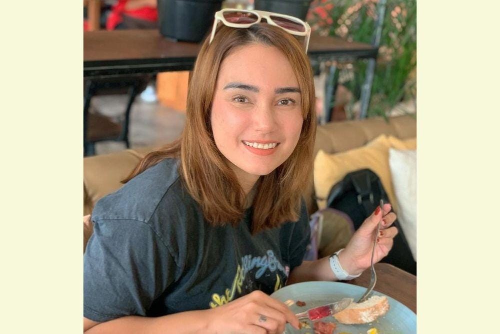 instagram.com/febyfebiola_