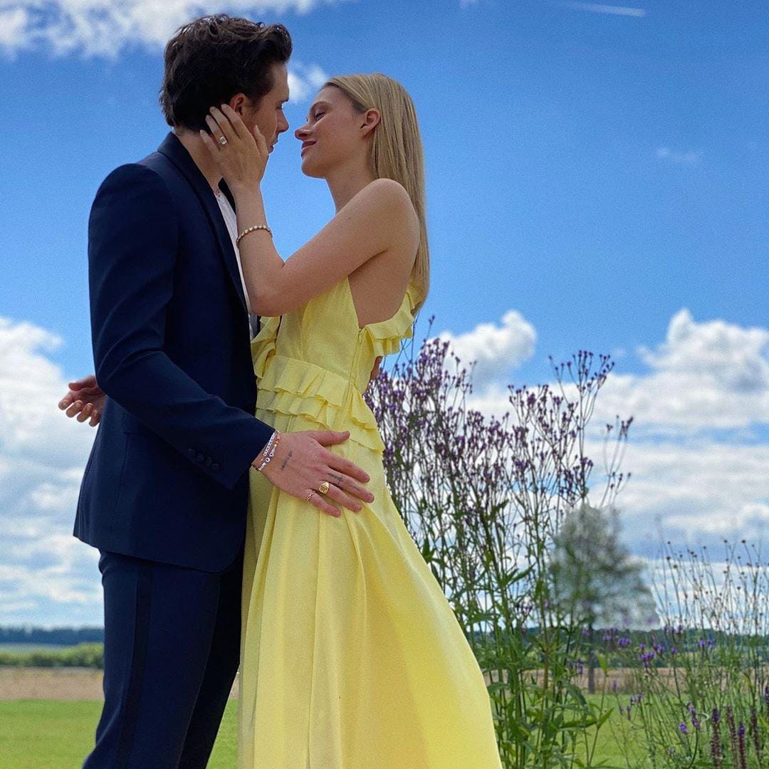 Instagram.com/nicolaannepeltz