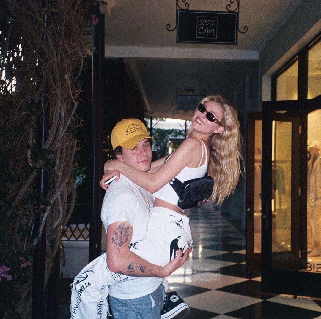 Instagram.com/nicolaannepeltz