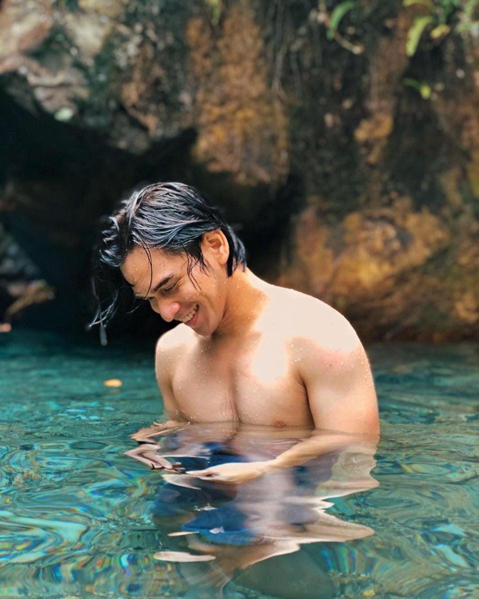 Instagram.com/azofrangga