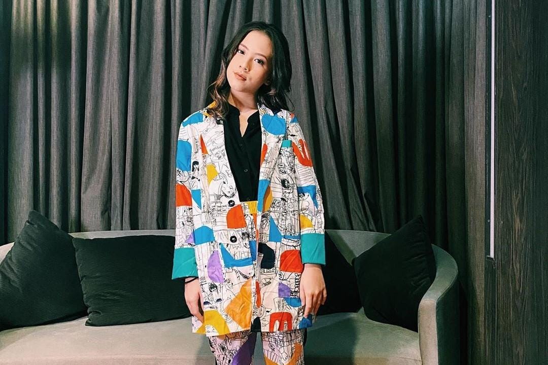 7 Bulan Sejak Lulus dari JKT48, Begini Gaya Adhisty Zara Sekarang