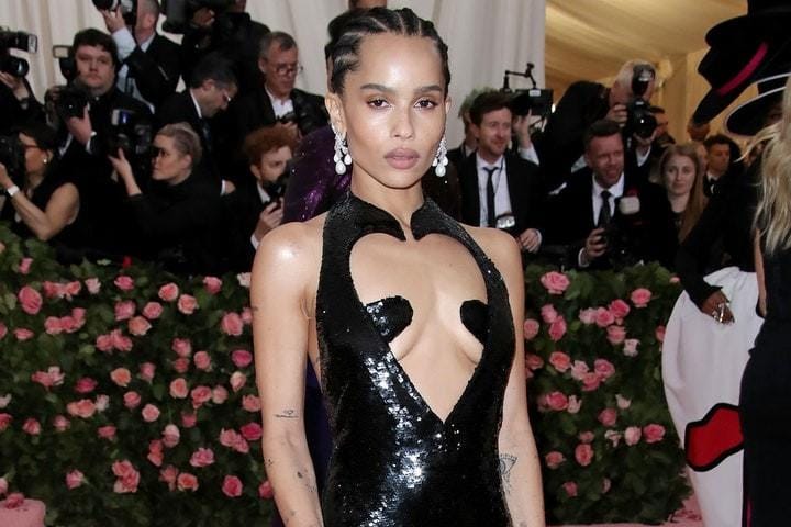 Nyentrik dari Dulu, Intip Gaya Zoë Kravitz yang Seksi Keterlaluan!