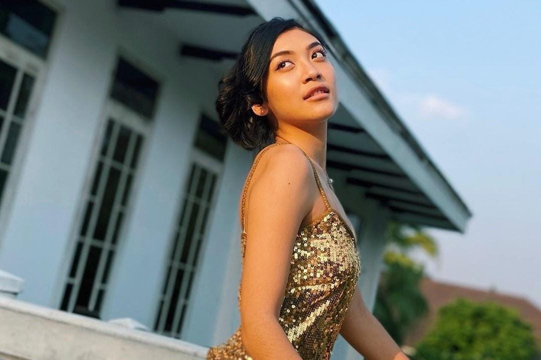 Intip Gaya Canti Tachril, Pacar Adipati Dolken