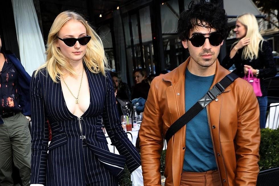 Couple Goals! Gaya Sophie Turner & Joe Jonas yang Modis Banget