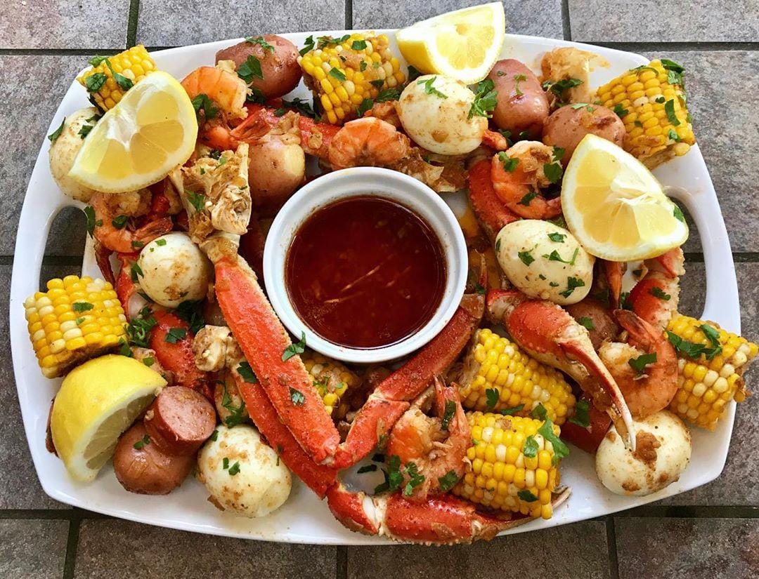 Instagram.com/Champagnehoneybee