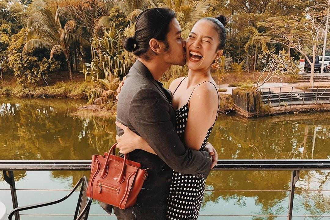 Selalu Romantis, Ini Gaya Kece Putri Marino dan Chicco Jerikho
