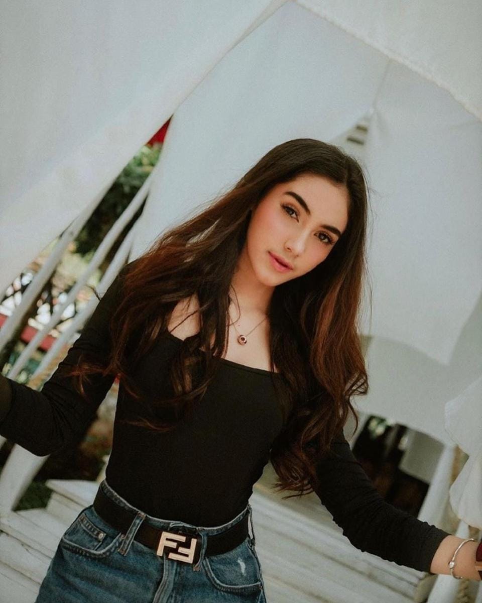 Instagram.com/syahralarez_new