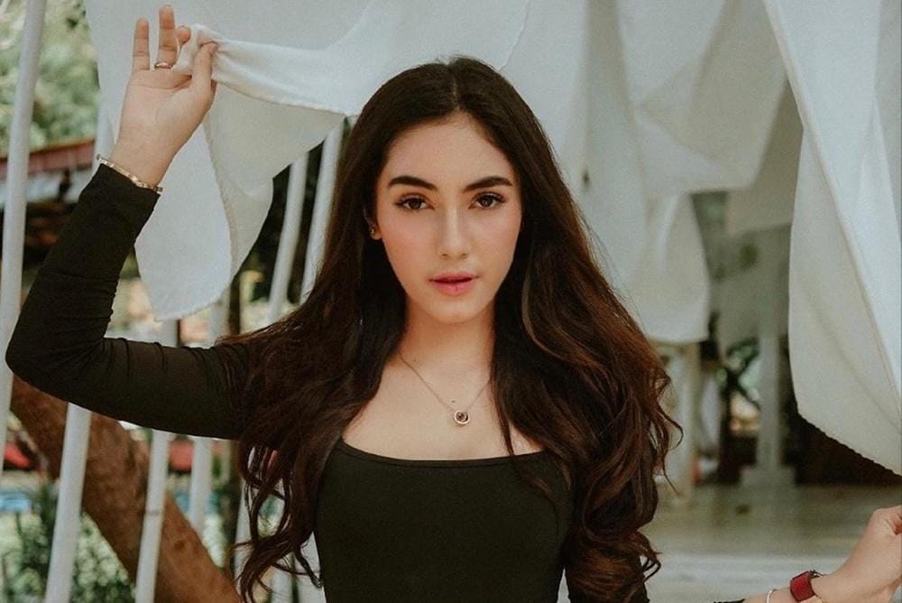 9 Pesona Syahra Larez, Mantan Pacar Rizky Billar yang Curi Perhatian