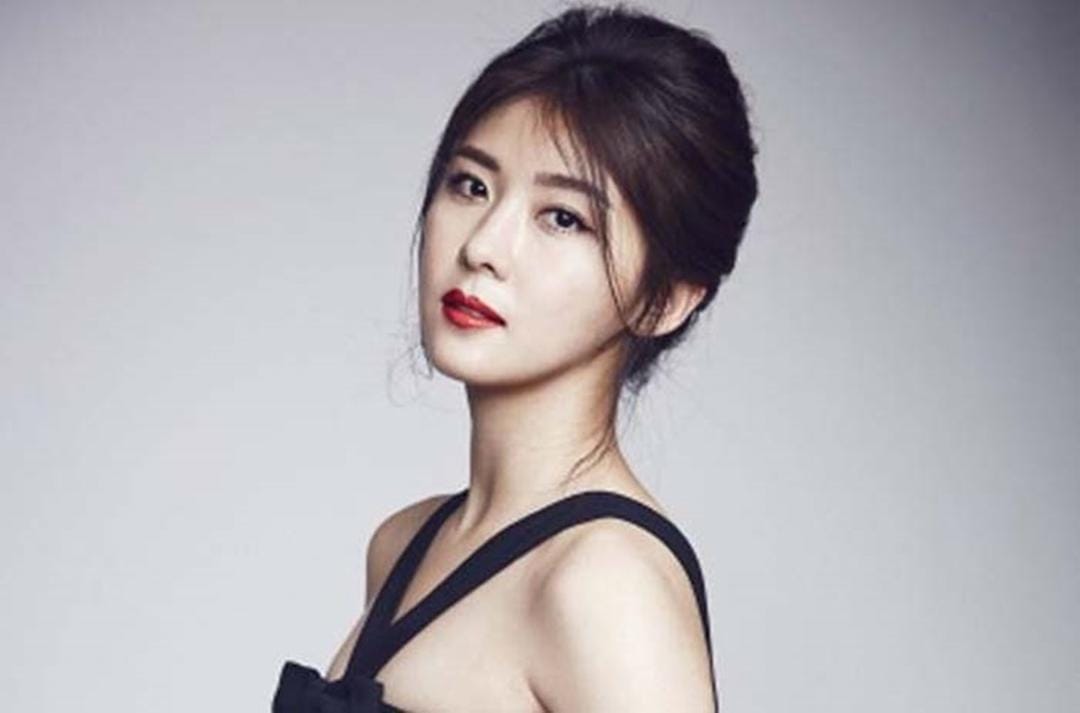 Kembali ke Layar, Ini 5 Peran Multitalenta Ha Ji Won yang Jadi Sorotan