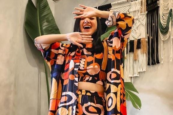 #PopbelaOOTD: Deretan Outerwear dengan Motif Paling Playful!