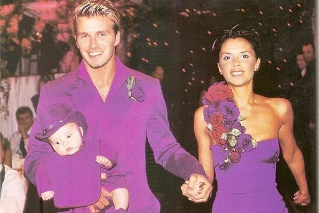Deretan Seleb Hollywood yang Tak Pilih Gaun Putih untuk Pernikahannya