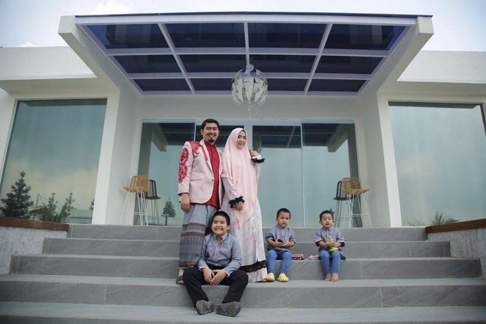 Instagram.com/apriljasmine85