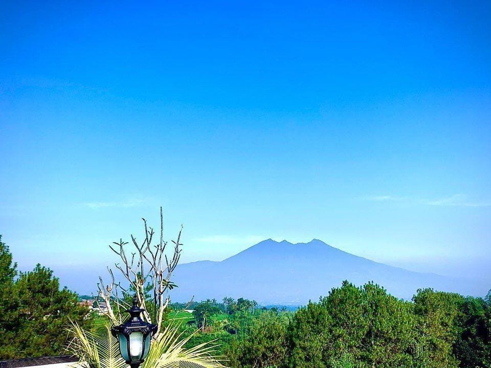 Instagram.com/apriljasmine85