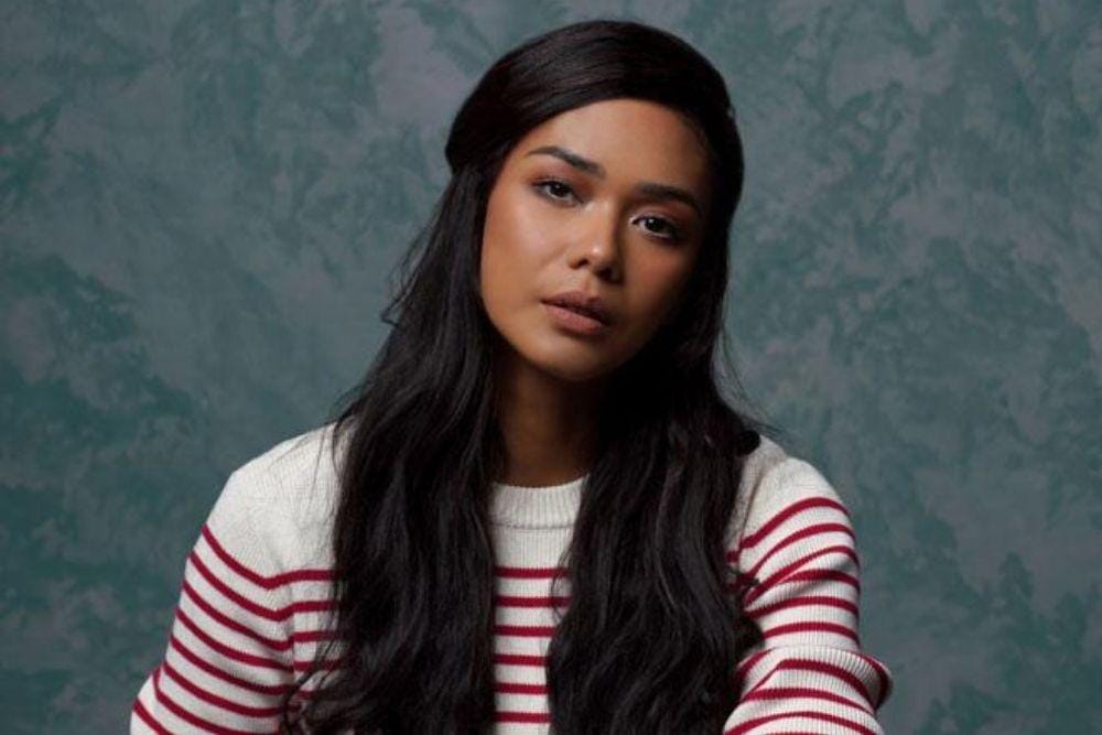 Totalitas! Intip 7 Pesona Artis yang Berani Beradegan Ranjang