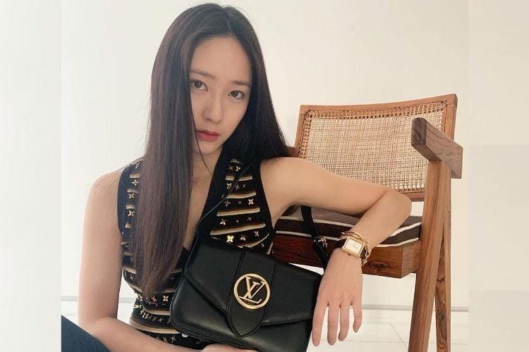 Bocoran Koleksi Barang Branded Milik Krystal Jung