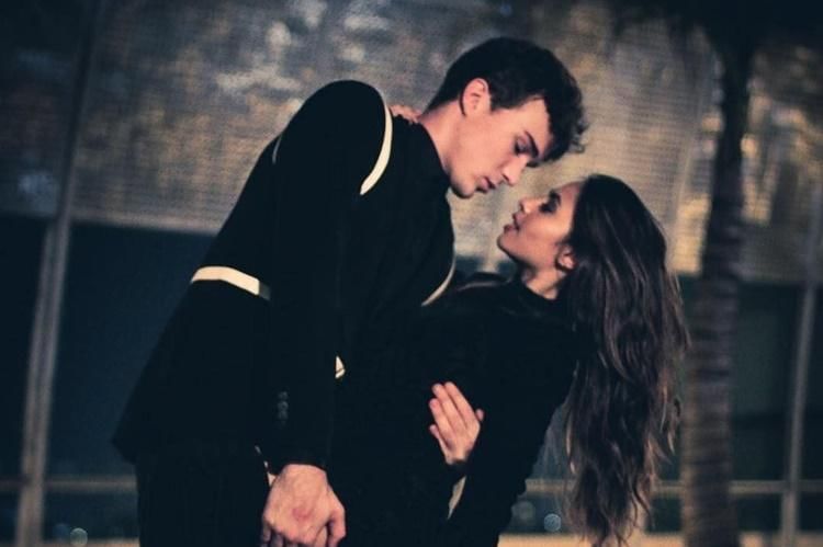 Instagram.com/valerieethomas