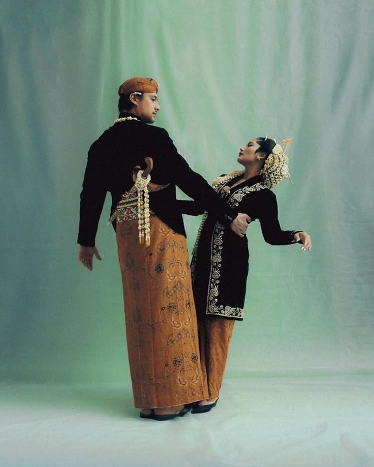 Instagram.com/tarabasro