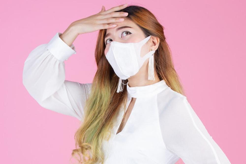 8 Tips Agar Makeup Tahan Lama Meski Menggunakan Masker, Coba Yuk!