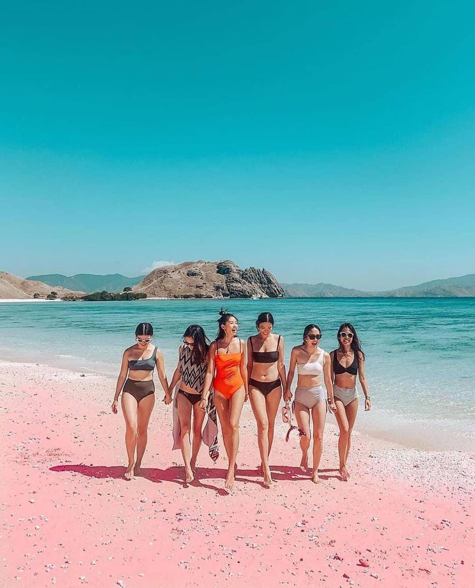 instagram.com/ olivialazuardy