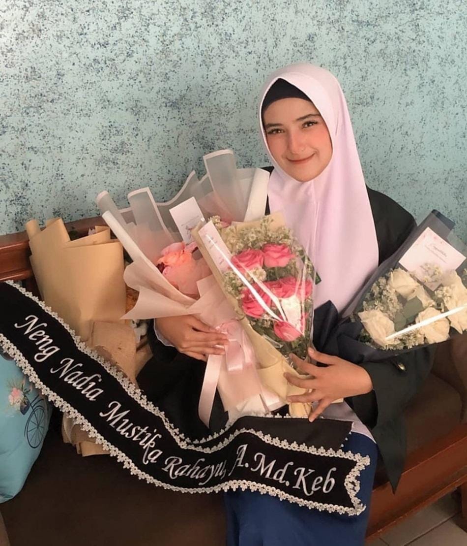 Instagram.com/nadyamustikarahayu