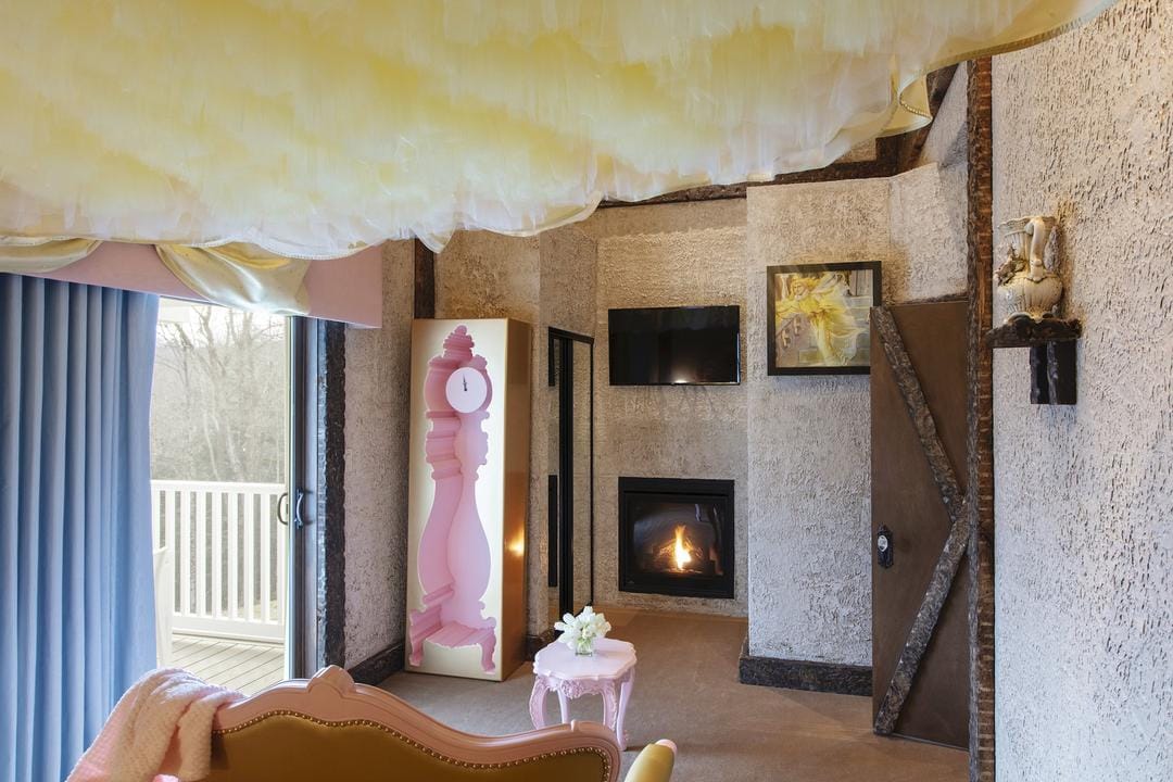 theroxburyexperience.com/