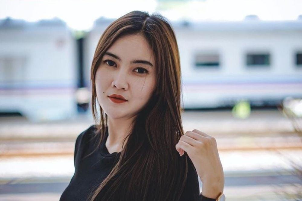 instagram.com/nellakharisma