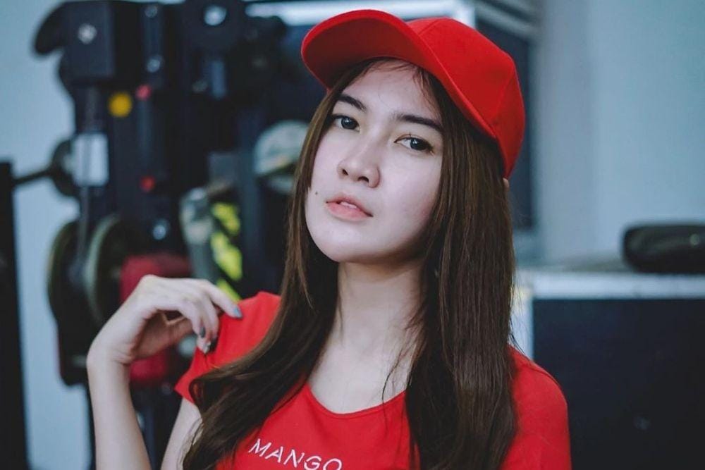 instagram.com/nellakharisma