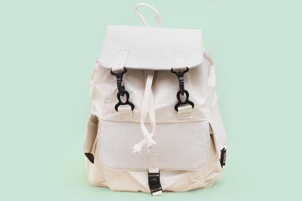 #PopbelaOOTD: Upgrade Gaya Makin Keren Pakai Backpack dari Brand Lokal