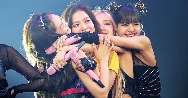 Twitter.com/supremepinks