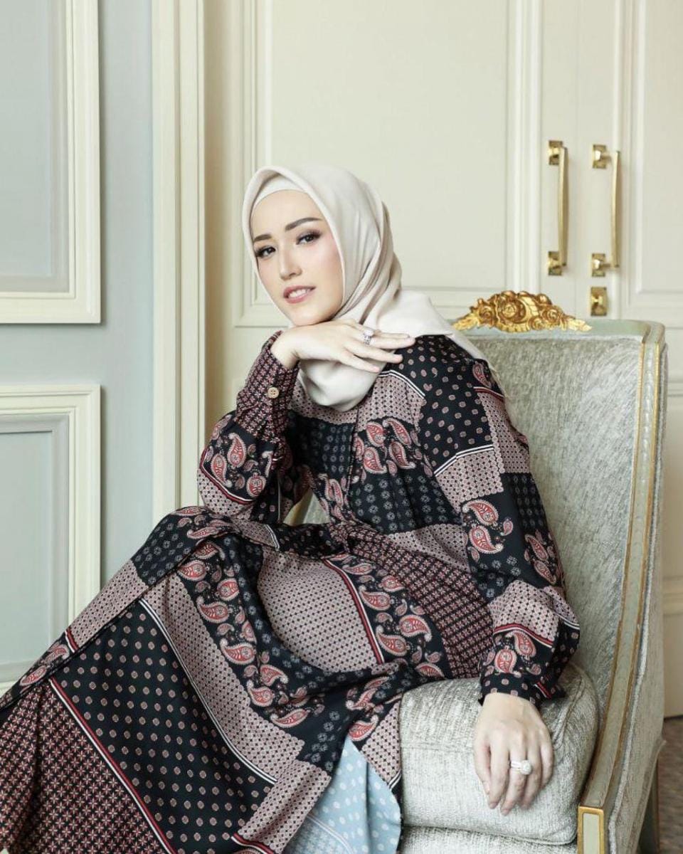 Instagram.com/adeliapasha