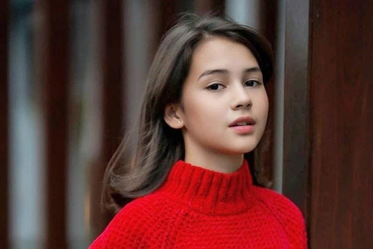 Sudah Beranjak Remaja, 5 Gaya Makeup Sandrinna Michelle Bikin Gemas