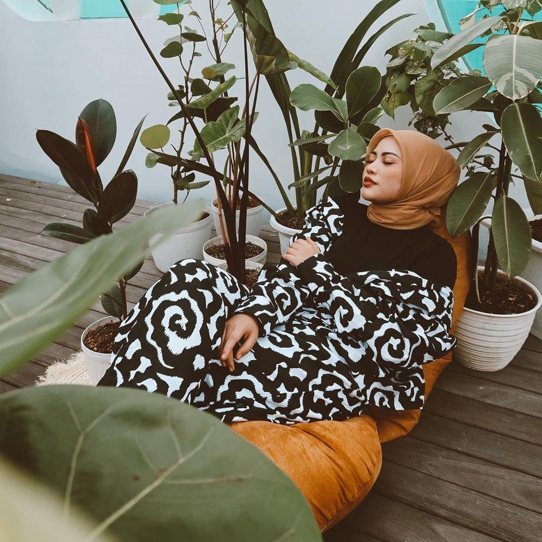 Instagram.com/rachelvennya